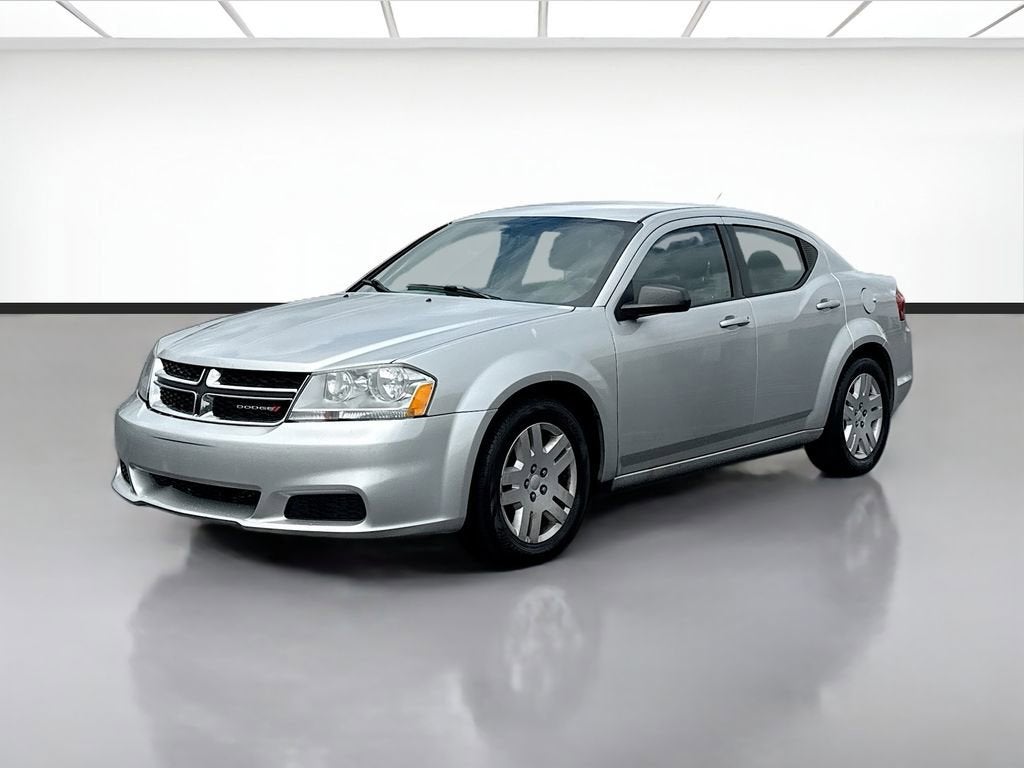 2012 Dodge Avenger SE's photo