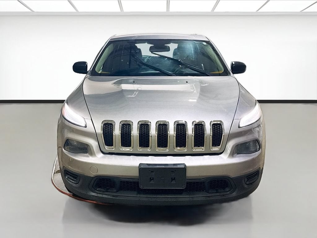 Used 2014 Jeep Cherokee Sport with VIN 1C4PJMAB8EW290138 for sale in Muncie, IN