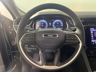 2023 Jeep Grand Cherokee L Laredo 4x4