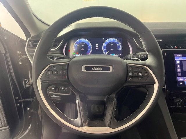 2023 Jeep Grand Cherokee L Laredo 4x4