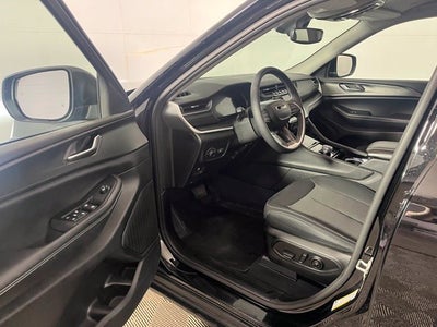 2023 Jeep Grand Cherokee L Laredo 4x4