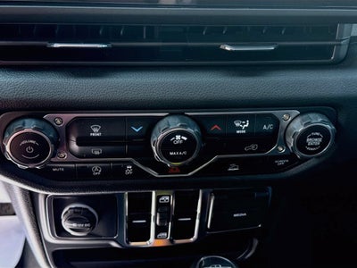 2025 Jeep Gladiator Nighthawk