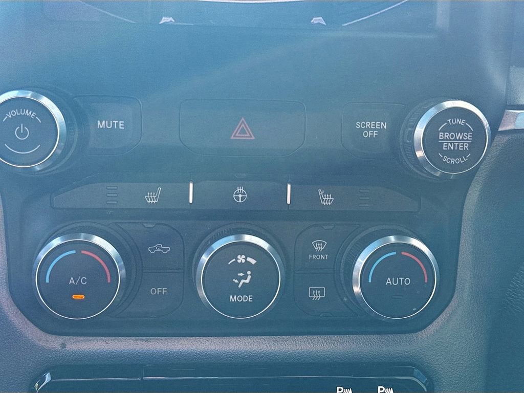 2019 RAM 1500 Big Horn/Lone Star Crew Cab 4x4 5'7" Box
