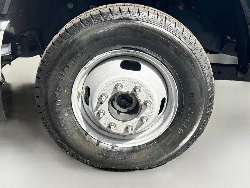 2026 Ford Super Duty F-350 DRW XL