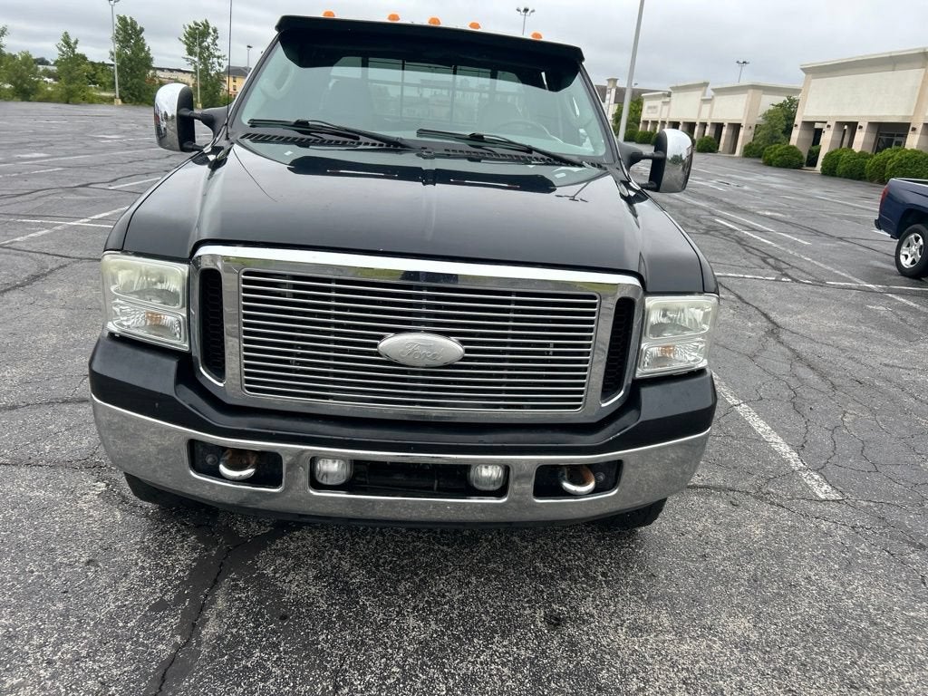 2006 Ford Super Duty F-350 DRW XL