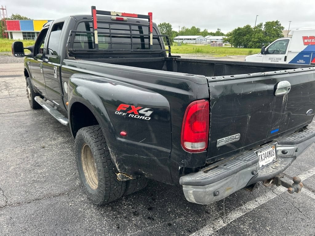 2006 Ford Super Duty F-350 DRW XL