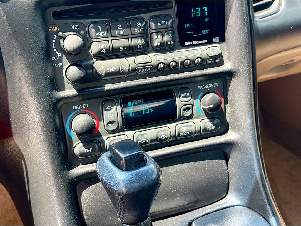 2001 Chevrolet Corvette Base