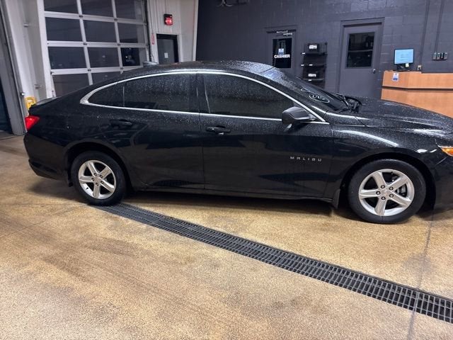 2022 Chevrolet Malibu LS