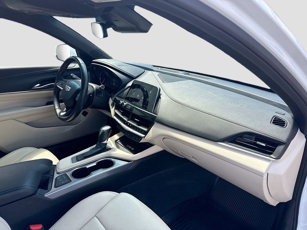 2023 Cadillac CT4 Premium Luxury