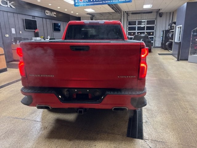 2020 Chevrolet Silverado 1500 Custom