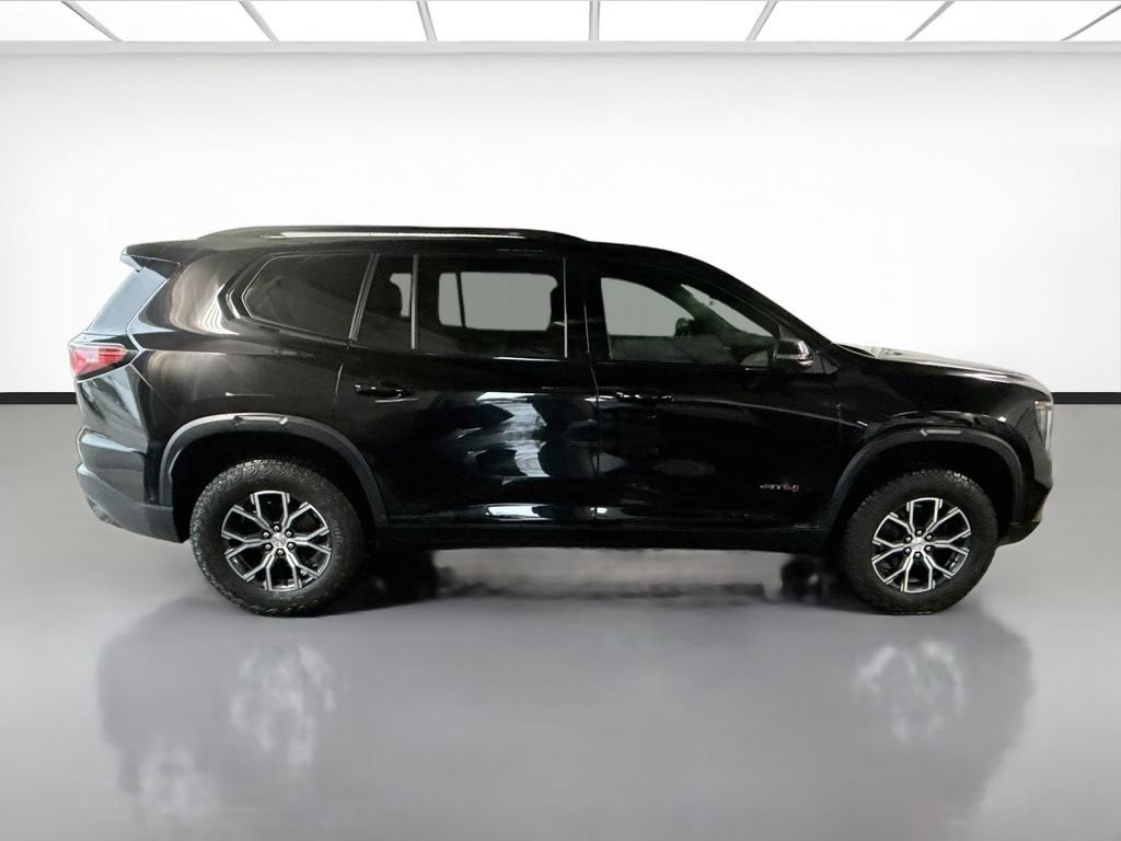2024 GMC Acadia AT4