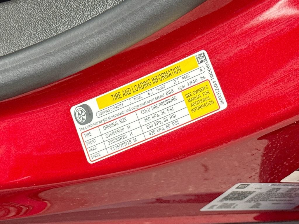 2023 GMC Acadia SLE
