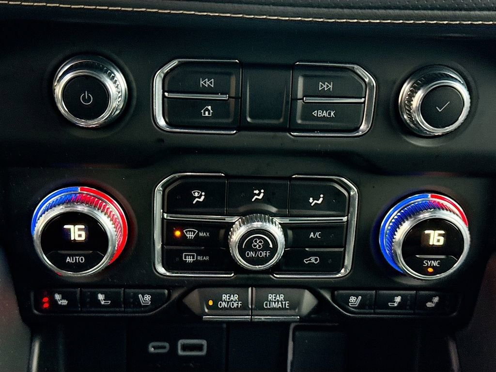 2024 GMC Yukon SLT