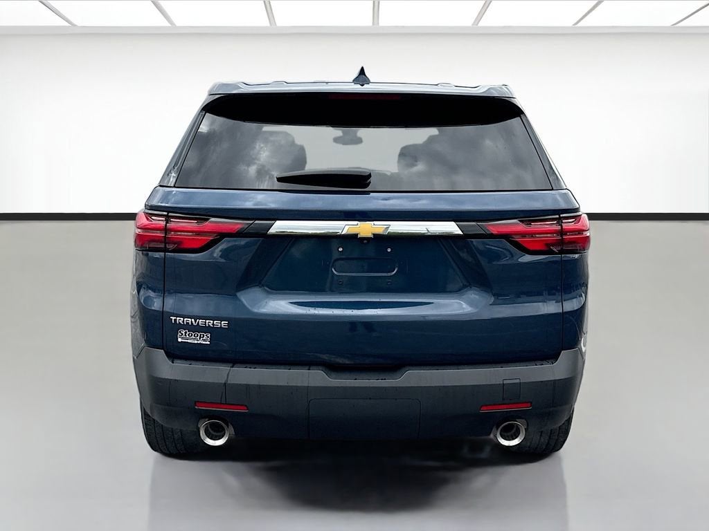 2023 Chevrolet Traverse LS