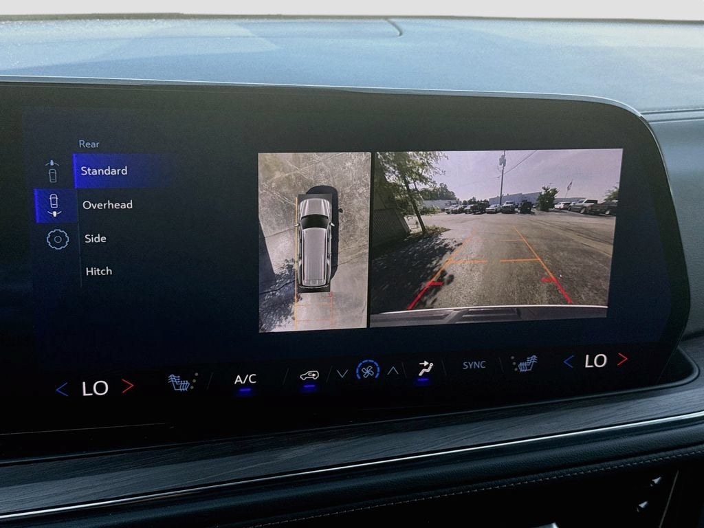 2025 Chevrolet Suburban LT