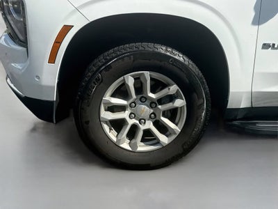 2025 Chevrolet Suburban LT