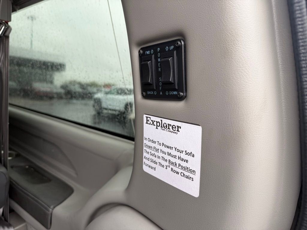 2023 GMC Savana Cargo 2500 Work Van