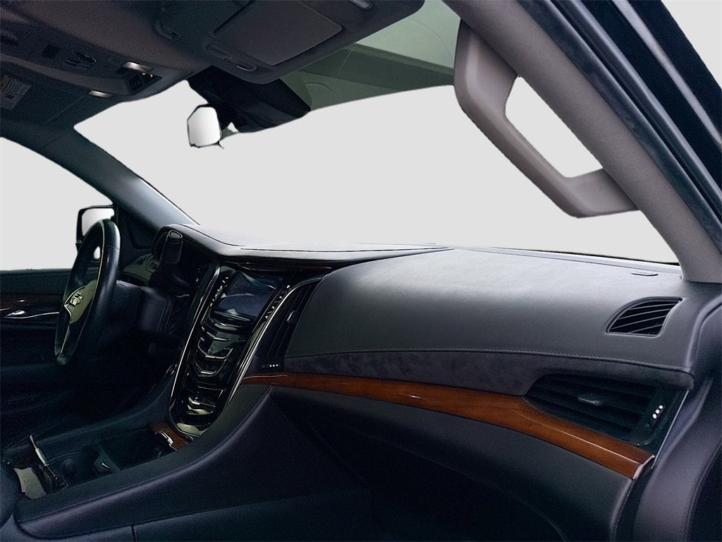 2017 Cadillac Escalade Luxury