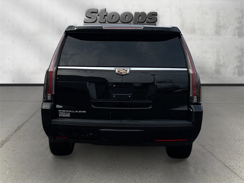 2017 Cadillac Escalade Luxury