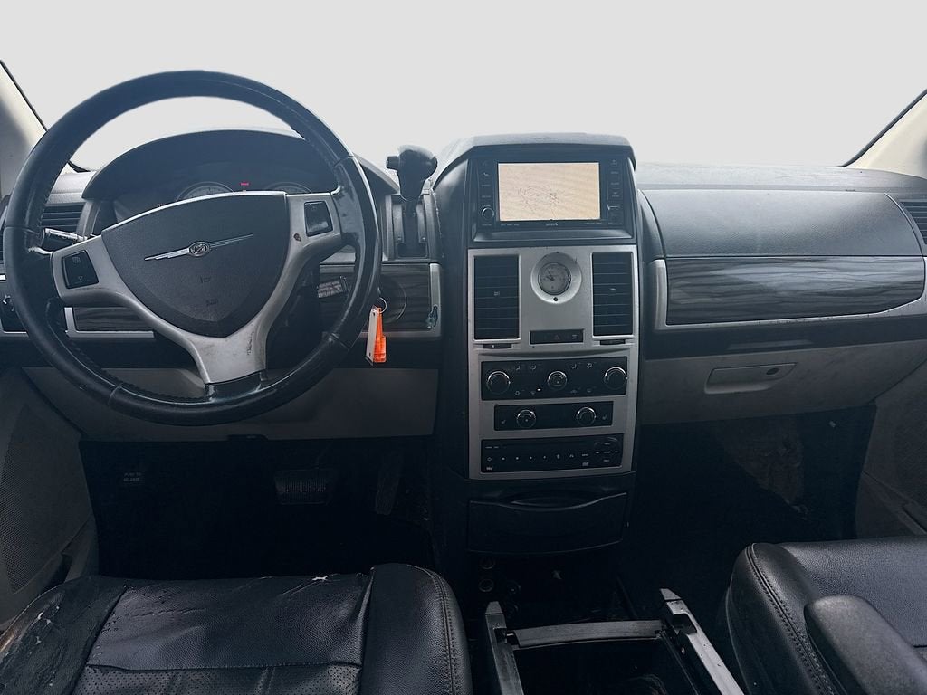 2010 Chrysler Town & Country Touring