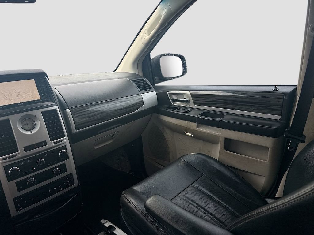 2010 Chrysler Town & Country Touring