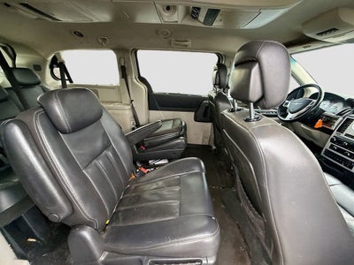 2010 Chrysler Town & Country Touring