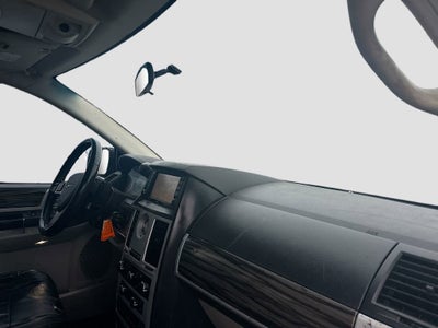 2010 Chrysler Town & Country Touring