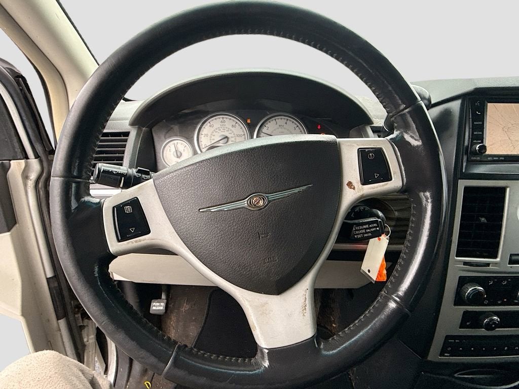 2010 Chrysler Town & Country Touring