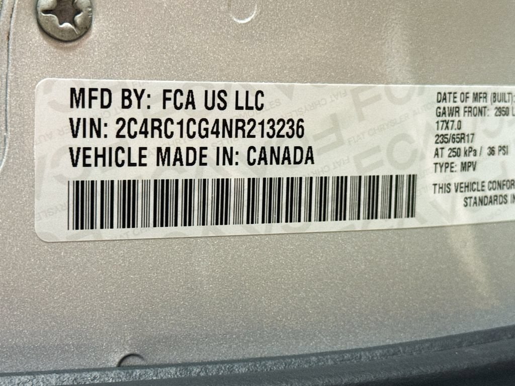 2022 Chrysler Voyager LX