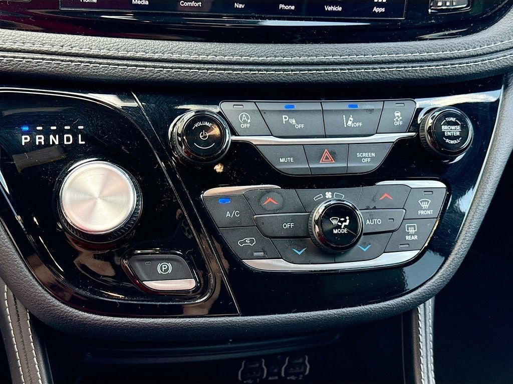 2025 Chrysler Pacifica Limited