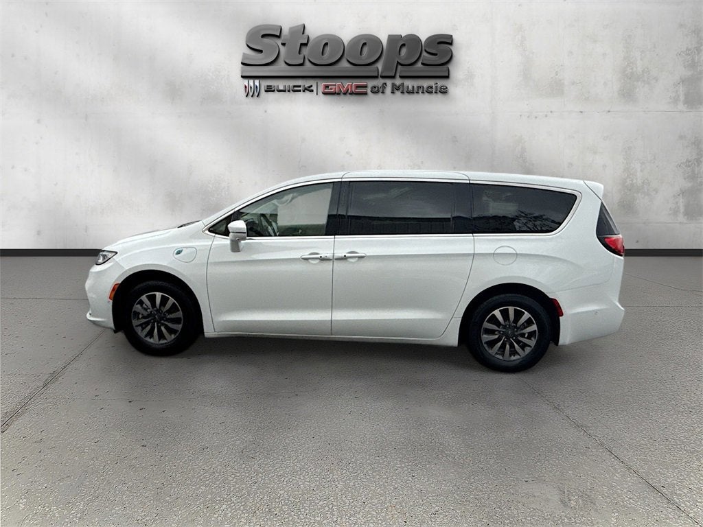2022 Chrysler Pacifica Hybrid Touring L