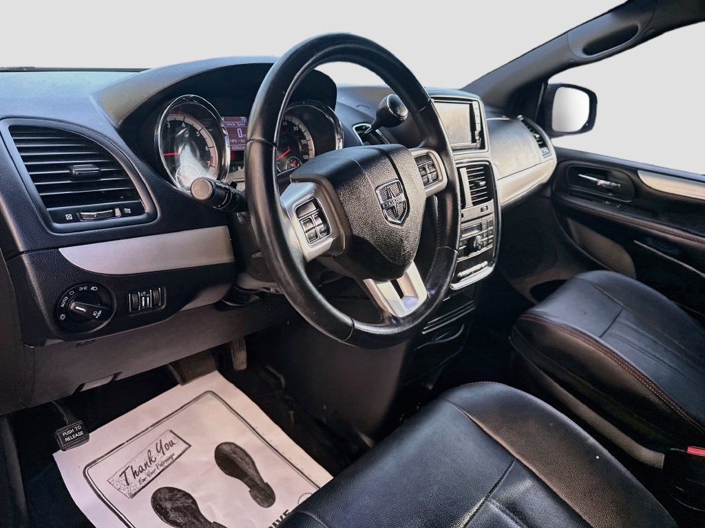 2016 Dodge Grand Caravan R/T