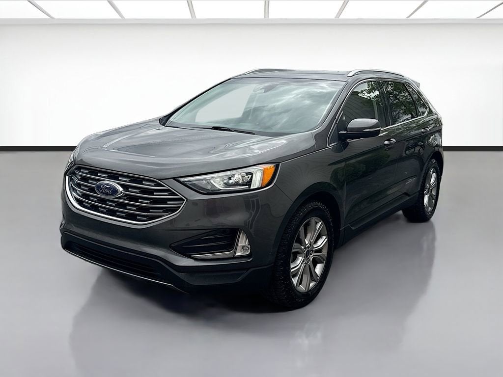 2019 Ford Edge Titanium's photo