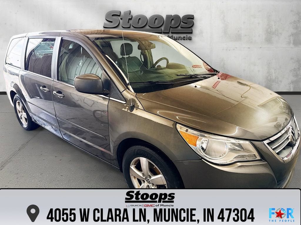 2010 Volkswagen Routan SEL