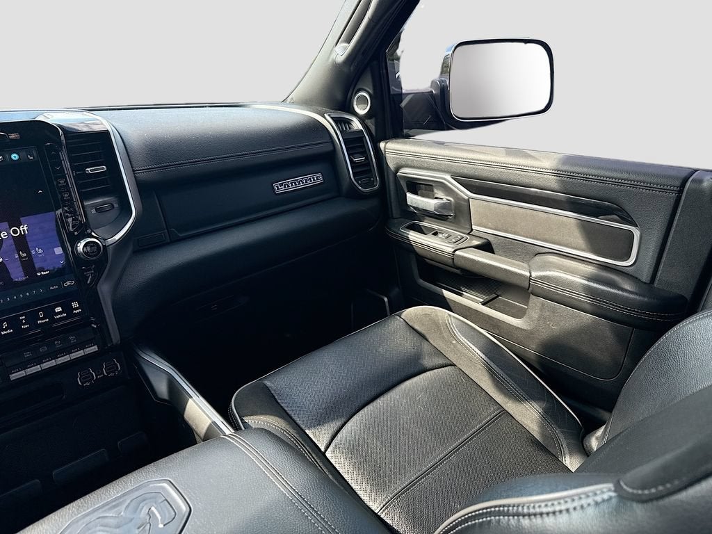 2022 RAM 3500 Laramie Crew Cab 4x4 8' Box