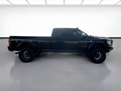 2022 RAM 3500 Laramie Crew Cab 4x4 8' Box
