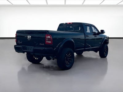 2022 RAM 3500 Laramie Crew Cab 4x4 8' Box