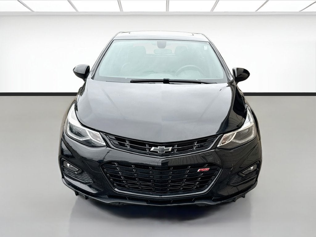 Used 2018 Chevrolet Cruze LT with VIN 3G1BE6SM2JS602186 for sale in Muncie, IN