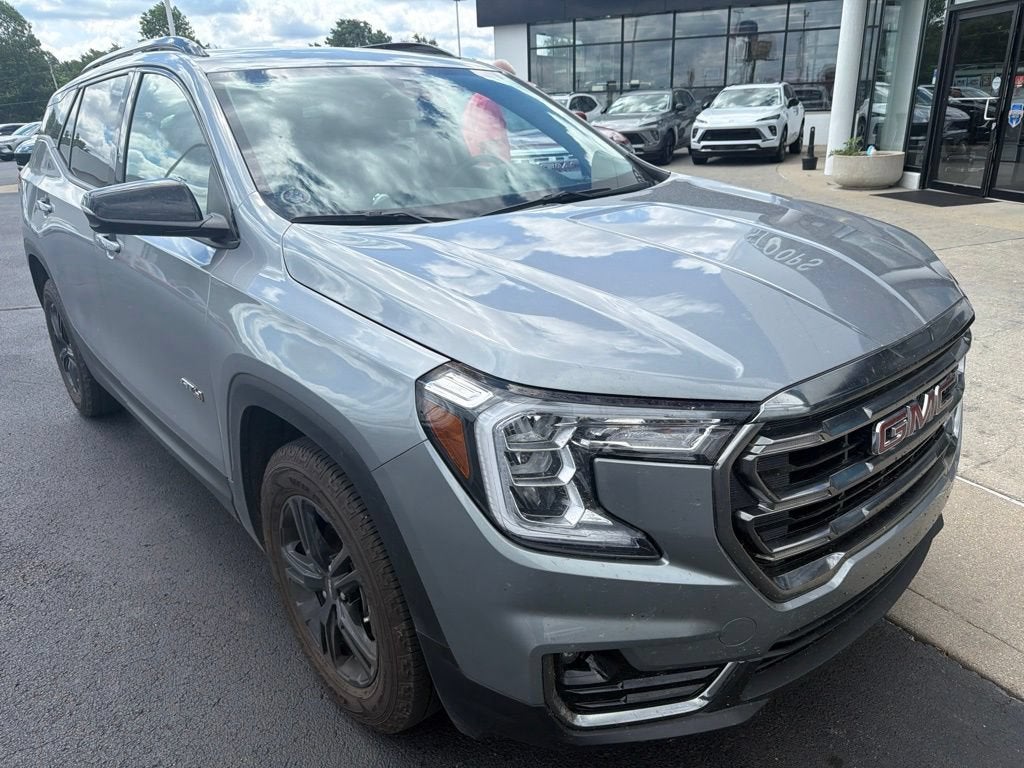 2024 GMC Terrain AT4