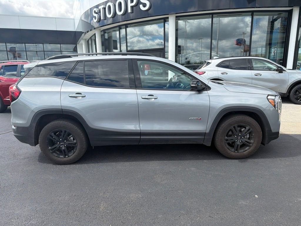 2024 GMC Terrain AT4