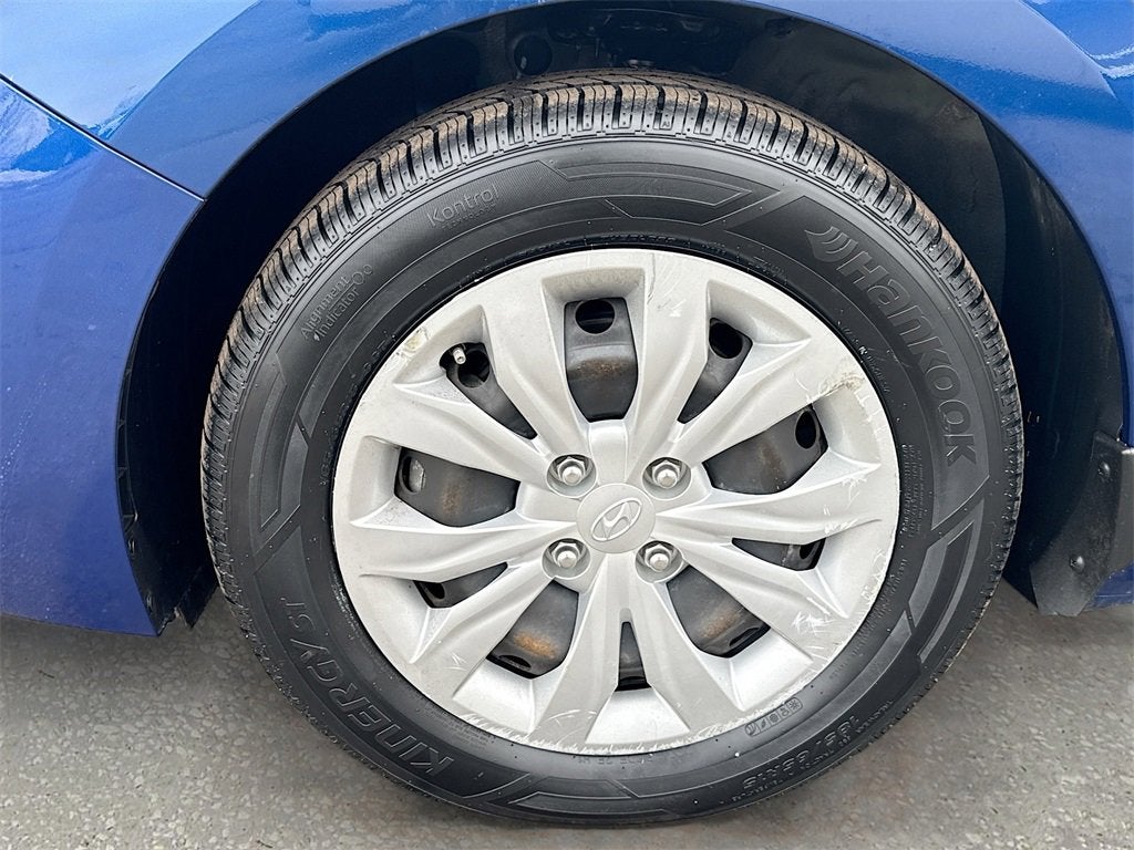 2022 Hyundai Accent SE