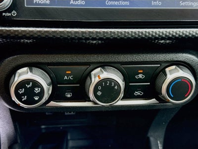 2023 Nissan Kicks SV Xtronic CVT