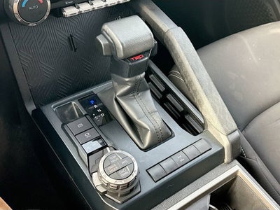 2024 Toyota Tacoma 4WD SR5