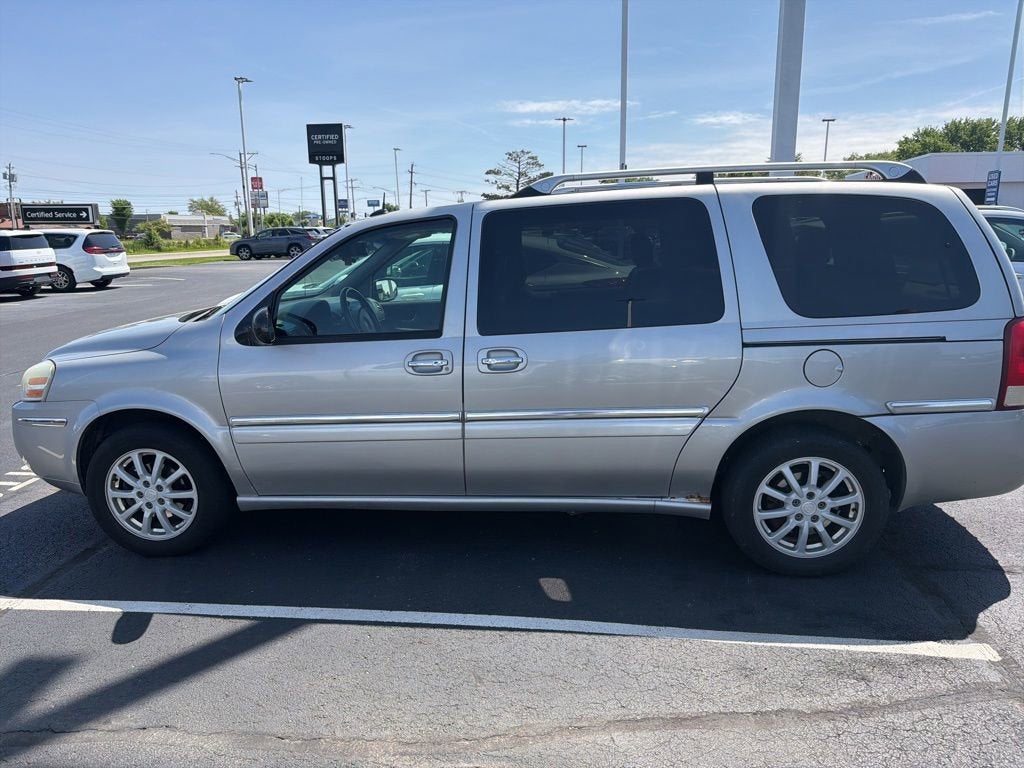 2005 Buick Terraza CXL's photo
