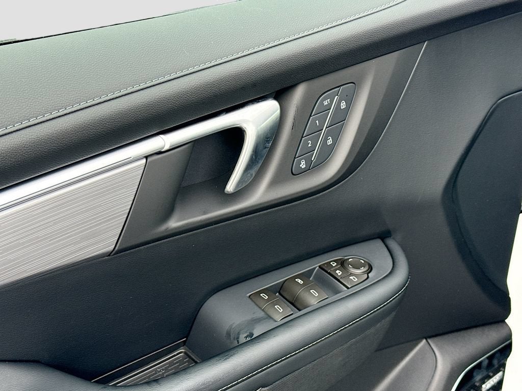 2026 Buick Enclave Preferred - Photo 18