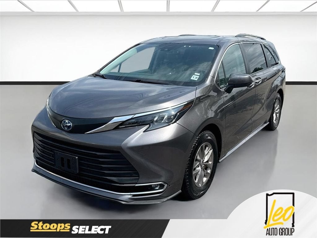 2024 Toyota Sienna XLE