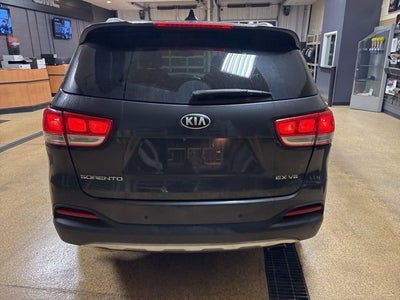 2016 Kia Sorento 3.3L EX
