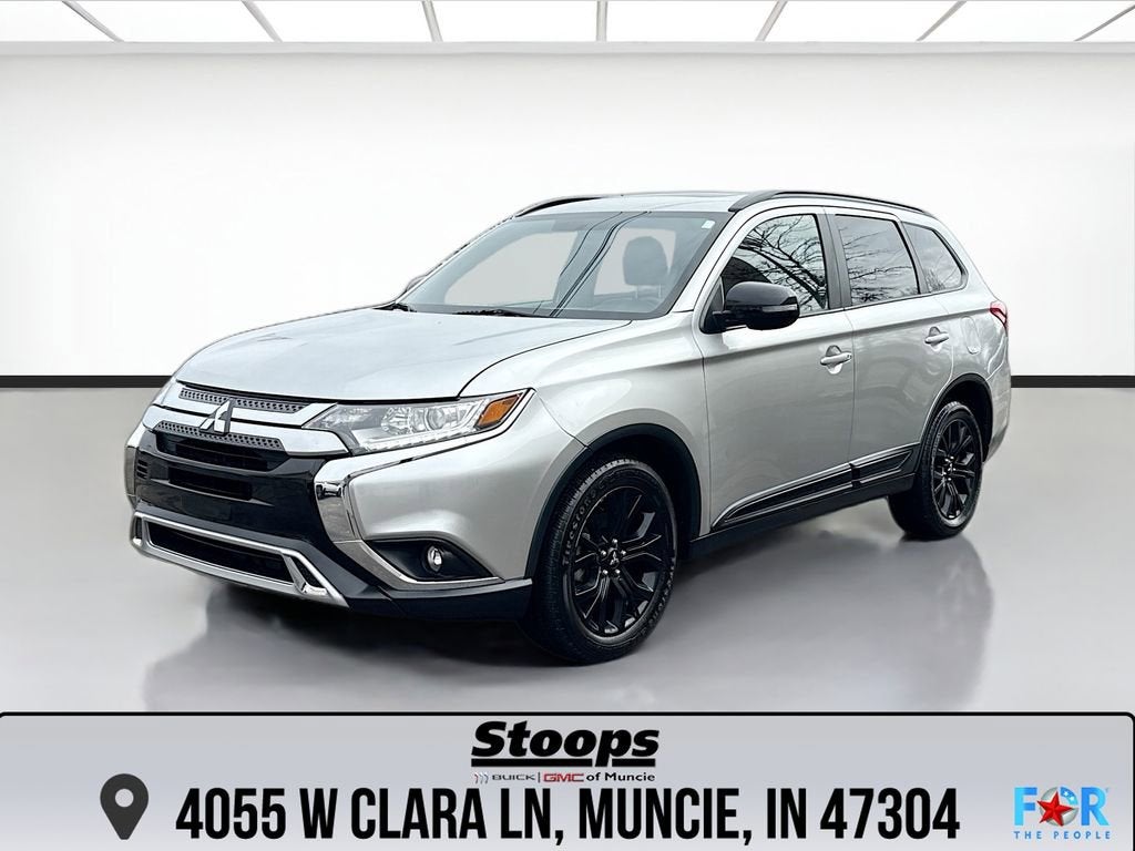 2019 Mitsubishi Outlander LE S-AWC's photo