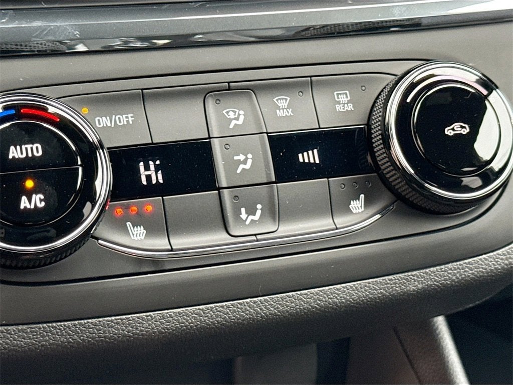 2025 Buick Envista Preferred