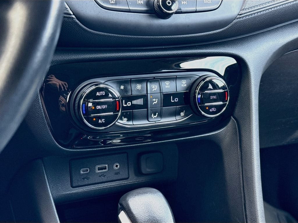 2022 Buick Encore GX Select